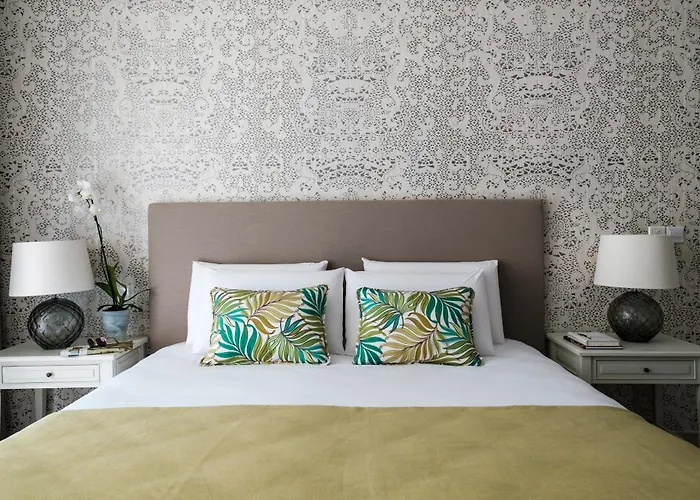 Cesca\'S Boutique Hotel