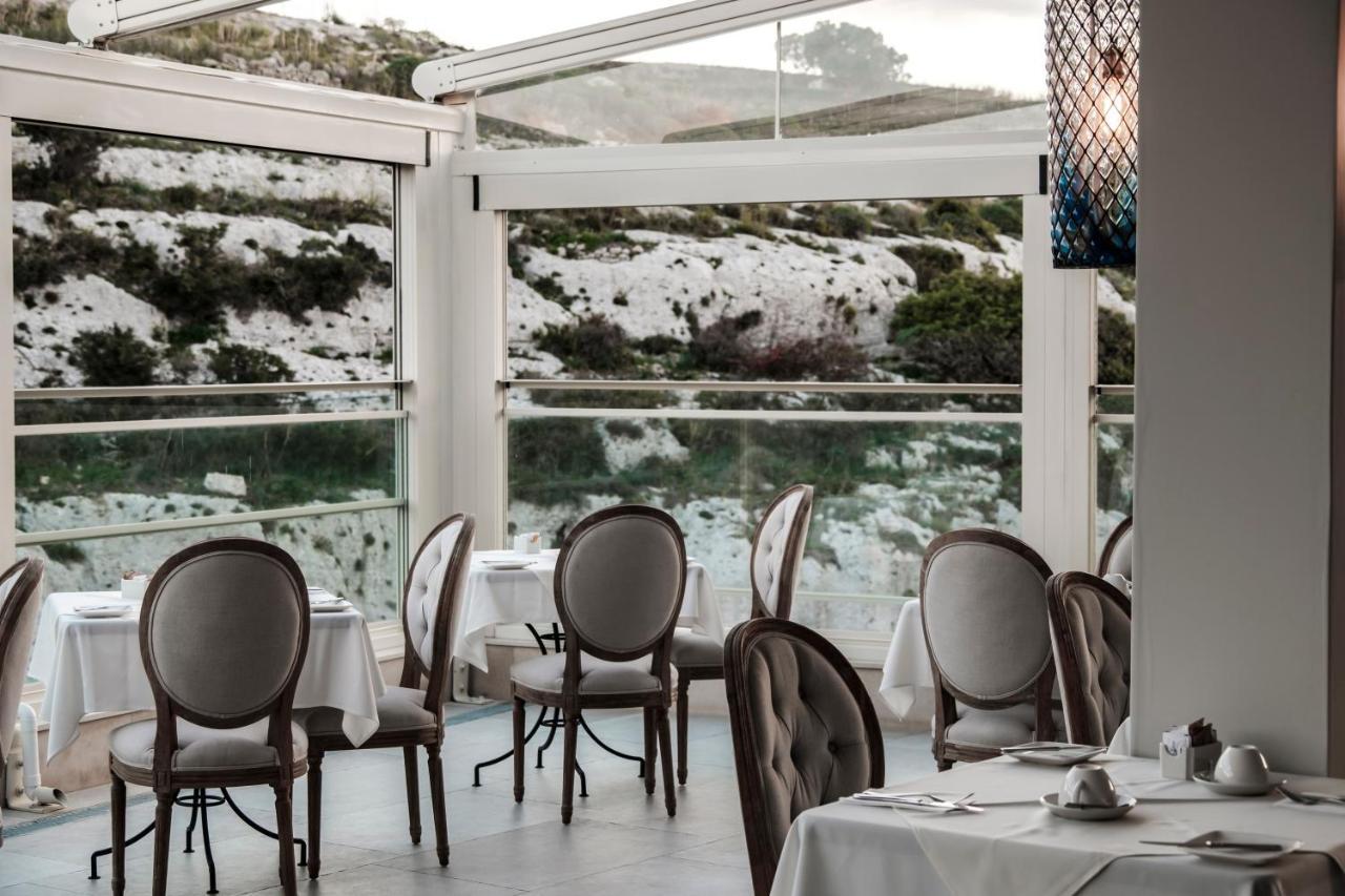 Cesca's Boutique 4*
